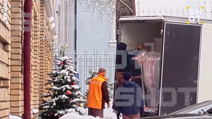 Лариса Долина